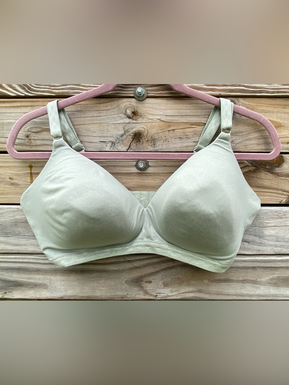 Warners Molded Wire-Free Bra in Light Sage Size 40B